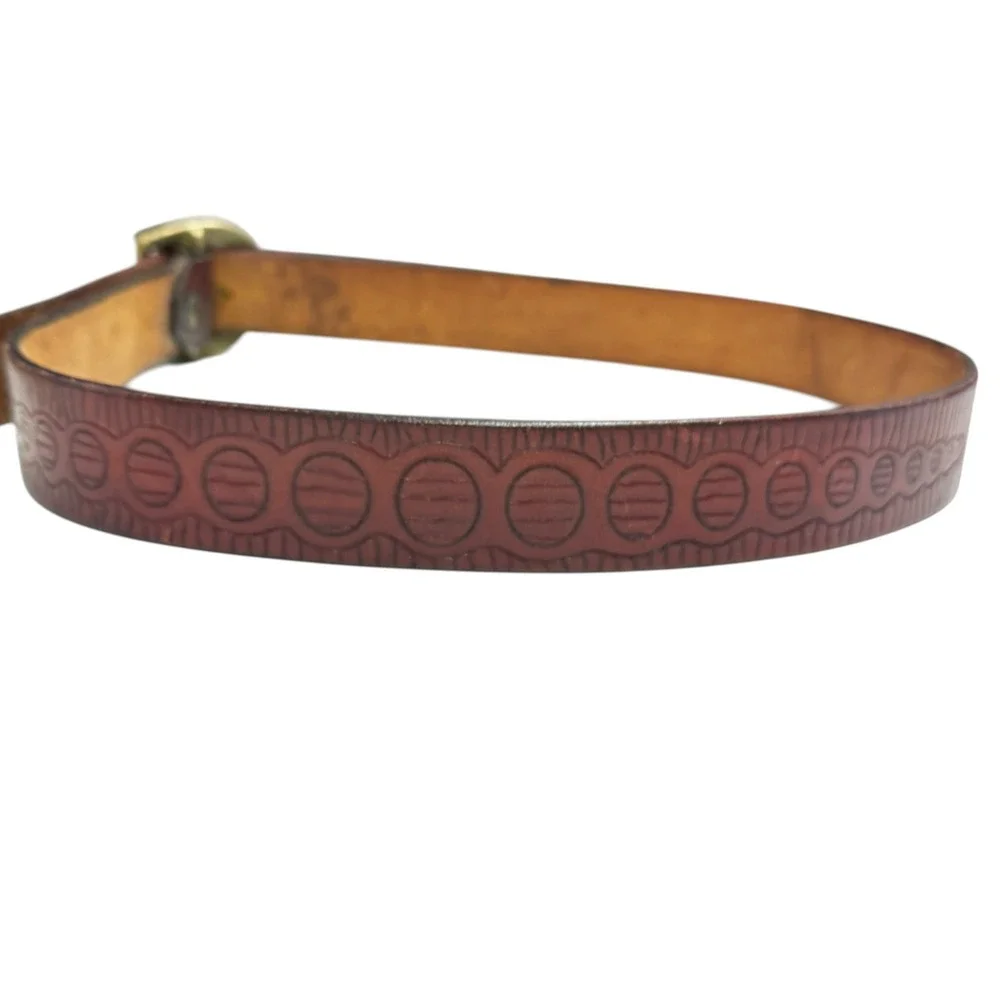 Vintage Womens Leather Brown Red Belt Hand Tooled Circles Brass Buckle 32